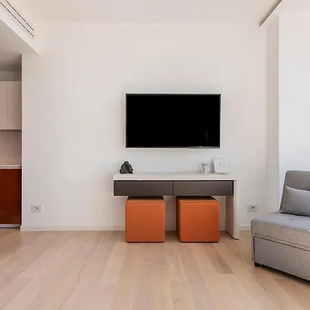 Easyhomes-central Tower Apartment Mailand