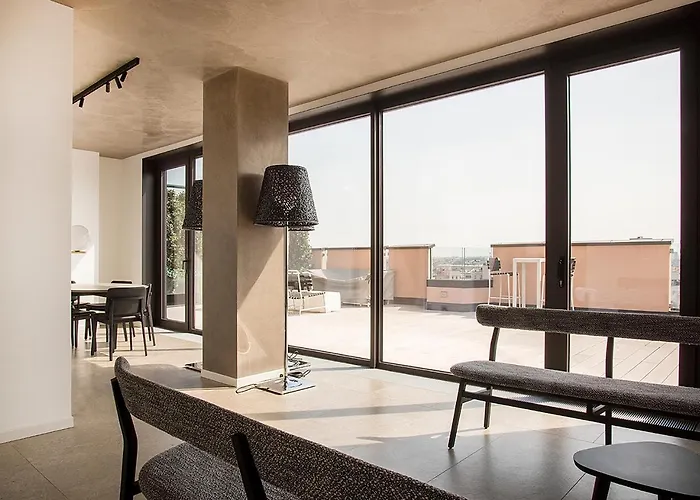 Easyhomes-central Tower * Milano